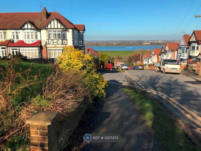 4 Bedroom Semi-Detached House To Rent In Lambourne Gardens, London E4