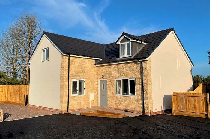 4 Bedroom Detached House For Sale In Gillingham, Dorset, SP8