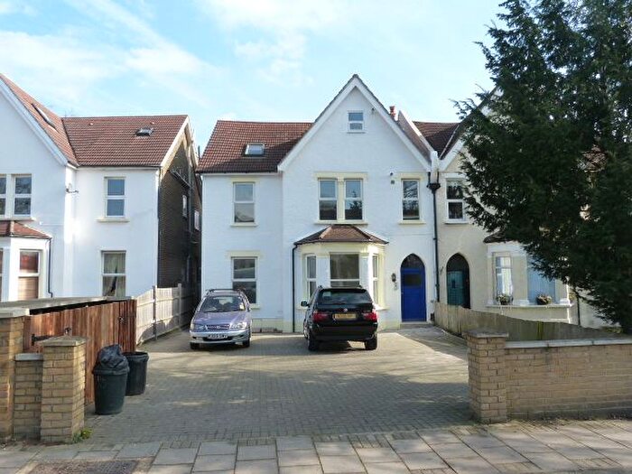 2 Bedroom Flat To Rent In Elmers End Road, London, SE20