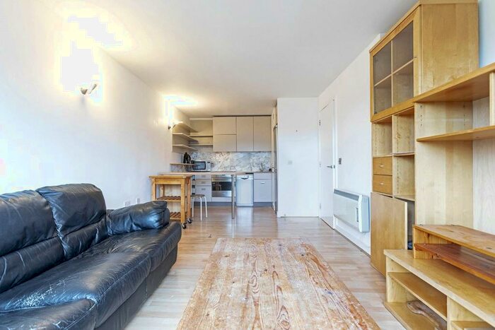2 Bedroom Apartment To Rent In Dakota Building, Deals Gateway, London, SE13