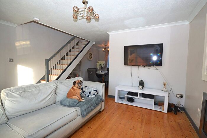 3 Bedroom End Of Terrace House For Sale In Newbury Close, Plymouth, Devon, PL5