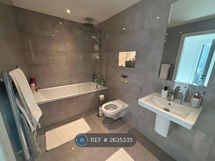 1 Bedroom Flat To Rent In Robinson Way, Chester, CH1