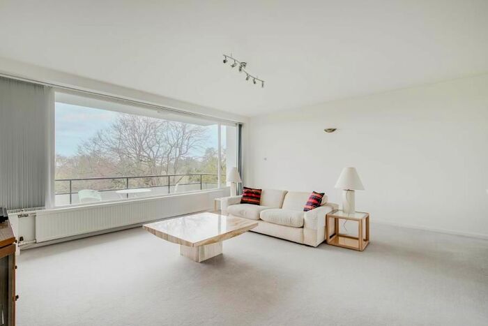 2 Bedroom Flat To Rent In Broadlands Road, Highgate, N6