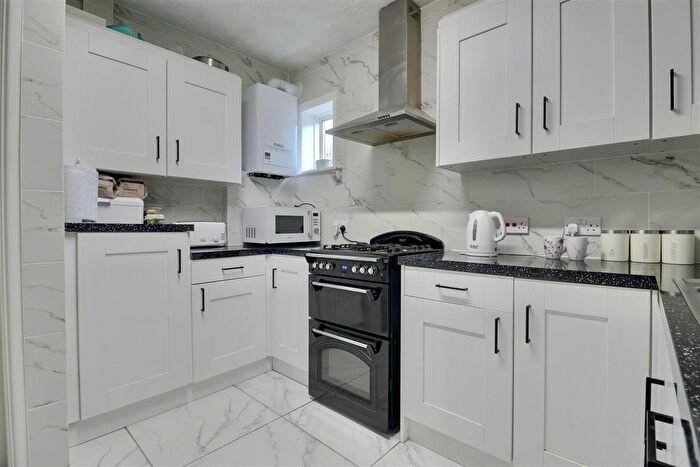 2 Bedroom Semi-Detached Bungalow For Sale In The Crossway, Fareham, PO16