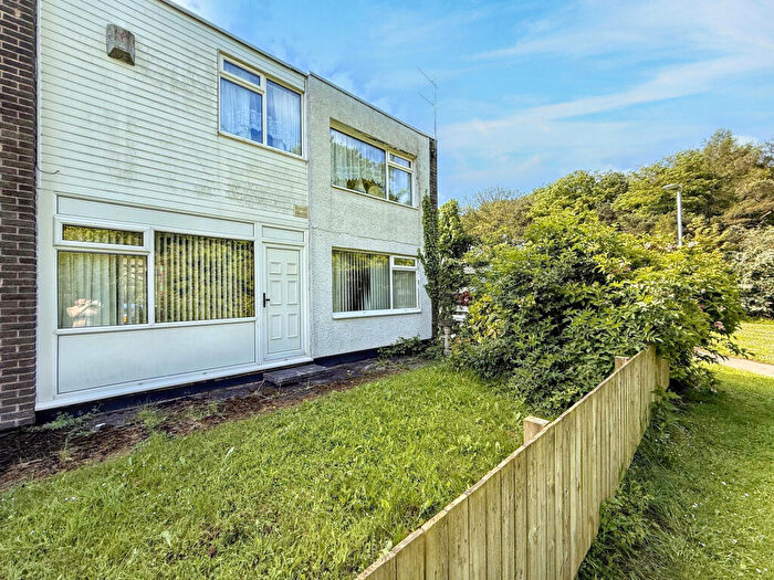 3 Bedroom Semi-Detached House For Sale In Sunny Blunts, Peterlee, Durham, SR8