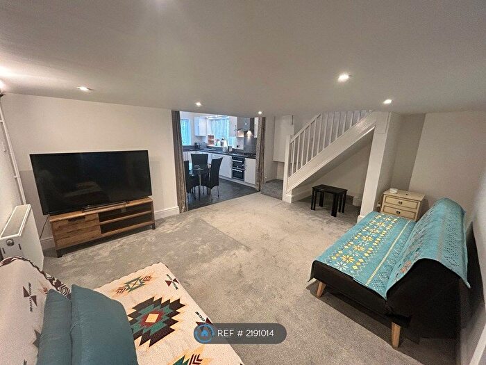 3 Bedroom Semi Detached House To Rent In Berkhampstead Road, London, DA17