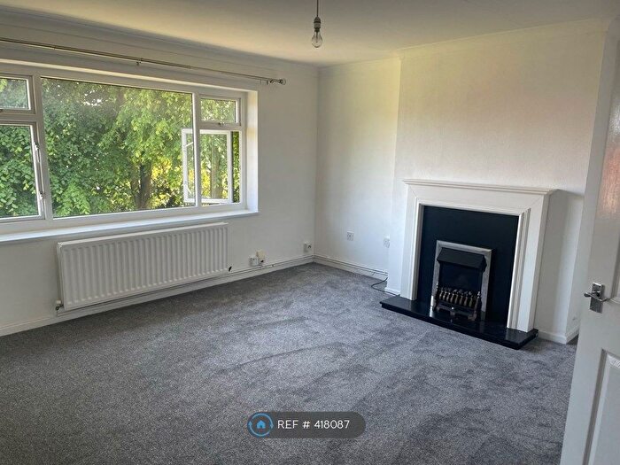 2 Bedroom Flat To Rent In Dawley, Dawley, Telford, TF4