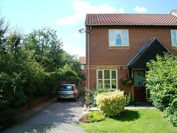 2 Bedroom End Of Terrace House To Rent In Dorking Place, Shenley Brook End, Milton Keynes, MK5