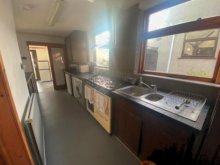 4 Bedroom Semi-Detached House To Rent In Mackie Grove, Filton, Bristol, Gloucestershire, BS34