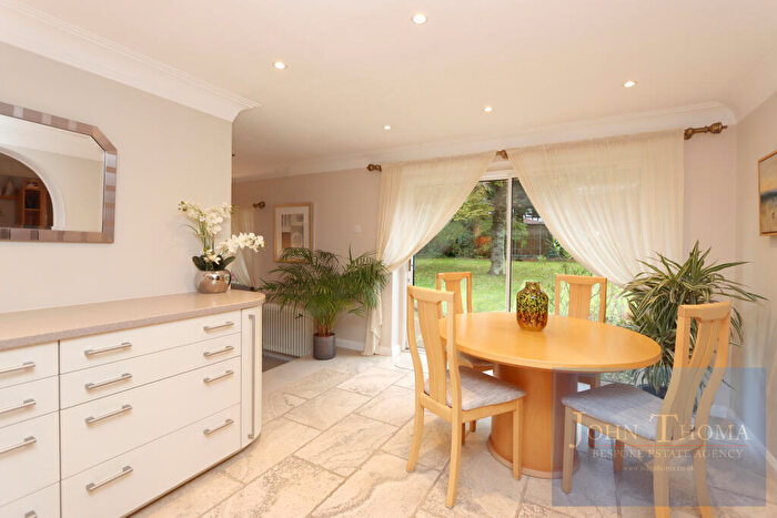 5 Bedroom Detached House For Sale In Bracken Drive, Chigwell, Essex, IG7