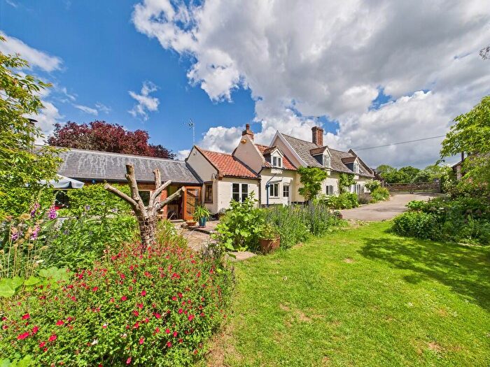 3 Bedroom Detached House For Sale In The Street, Aldeby, NR34