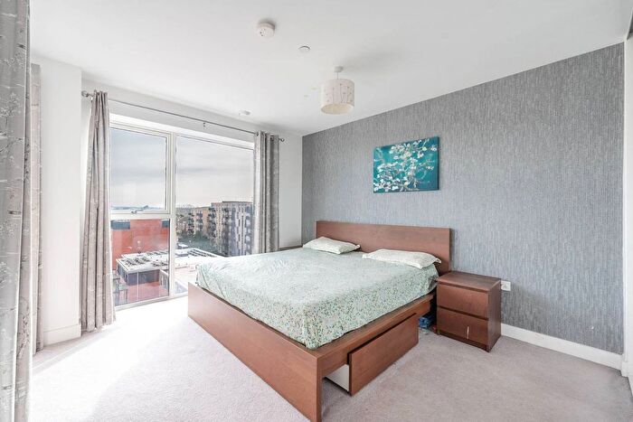 2 Bedroom Flat For Sale In St Johns Road, Harrow, HA1