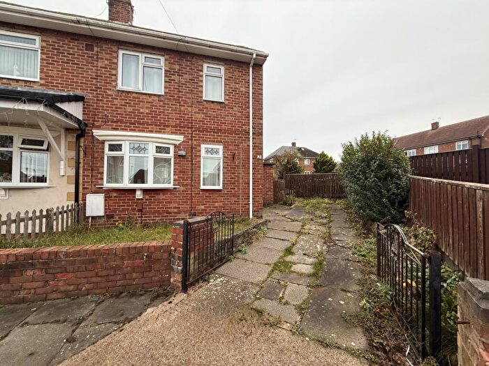 2 Bedroom Semi Detached House For Sale In Hill View Square, Sunderland, SR2
