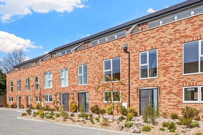 3 Bedroom Terraced House For Sale In Cherry Tree Row, The Droveway, Hove, BN3