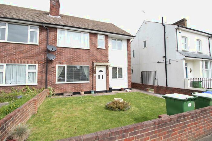 2 Bedroom Maisonette To Rent In Standard Road, Bexleyheath, DA6