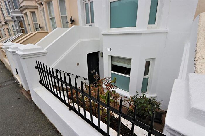 3 Bedroom Flat To Rent In Priory Road, Hastings, TN34