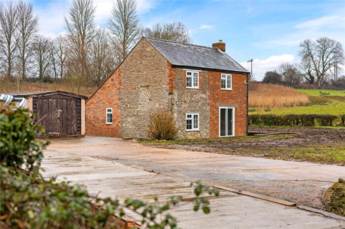 2 Bedroom Detached House To Rent In Elsfield, Oxford, Oxfordshire, OX3