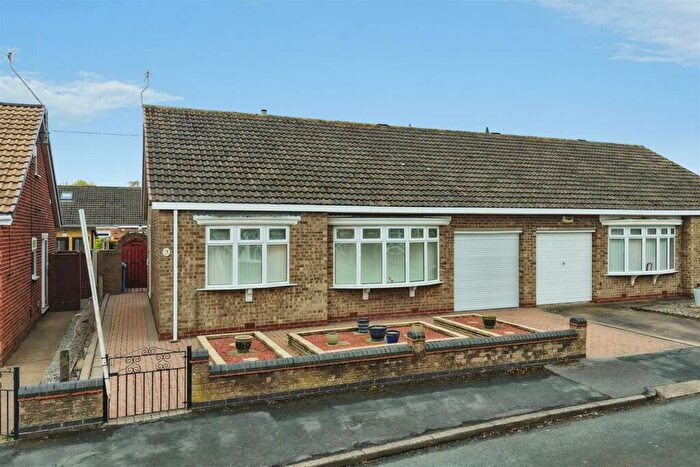 2 Bedroom Semi-Detached Bungalow For Sale In Southgate Close, Willerby, Hull, HU10