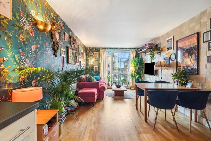 1 Bedroom Property To Rent In Peckham Grove, SE15