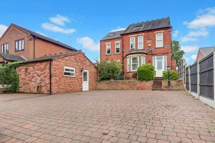 6 Bedroom Detached House For Sale In Edwards Lane, Nottingham, NG5