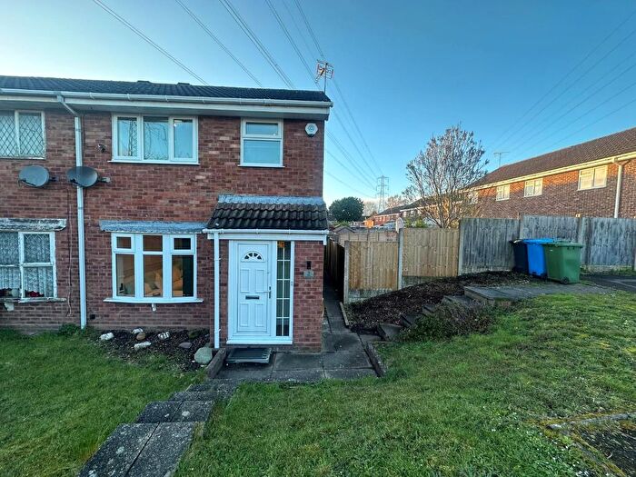 2 Bedroom End Of Terrace House For Sale In Lanes Close, Wombourne, Wolverhampton, WV5