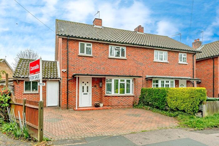 3 Bedroom Semi Detached House For Sale In Frenches Road, Redhill, RH1
