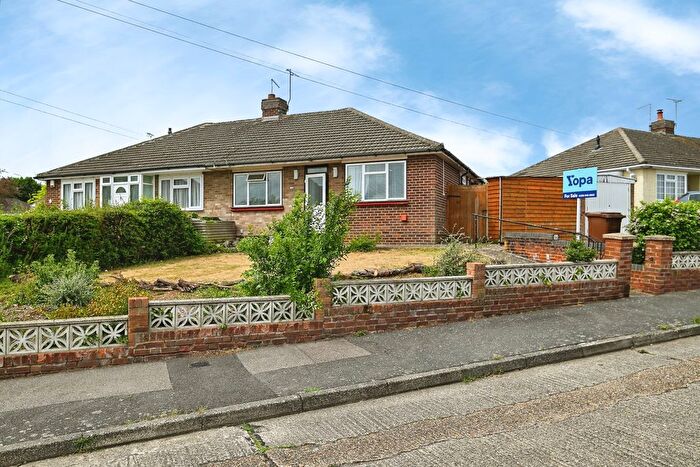 2 Bedroom Semi-Detached Bungalow For Sale In Bettescombe Road, Rainham, Gillingham, ME8