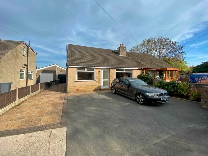 2 Bedroom Bungalow To Rent In The Croft, Caton, Lancaster, LA2
