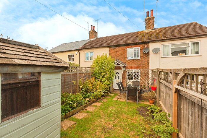 2 Bedroom End Of Terrace House For Sale In Vicarage Road, Pitstone, Leighton Buzzard, LU7