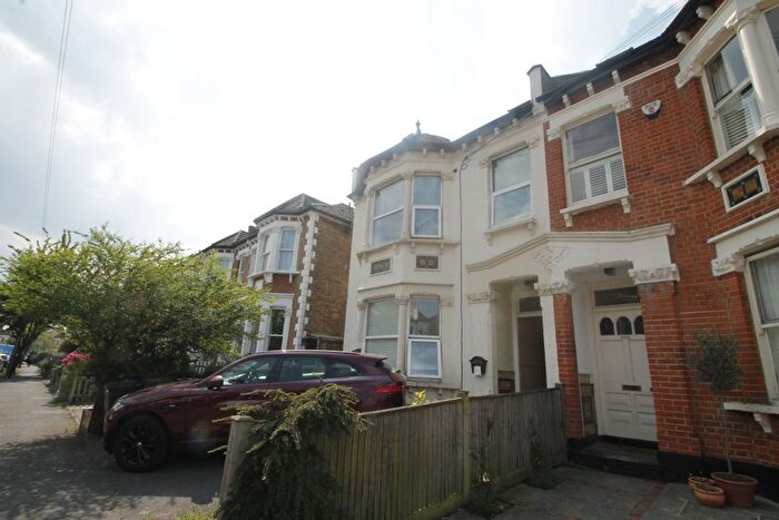 1 Bedroom Flat To Rent In Venner Road, London, SE26