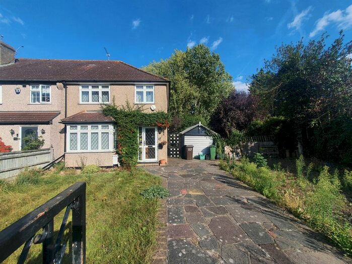 4 Bedroom Property To Rent In Sevenoaks Way, St. Pauls Cray, Orpington, BR5