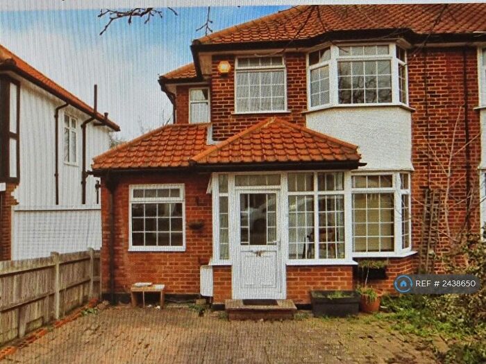 1 Bedroom Flat To Rent In Colindale, London, NW9