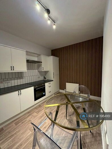 1 Bedroom Flat To Rent In Macklin Street, Derby, DE1