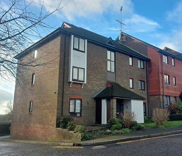 2 Bedroom Flat For Sale In Abbey Way, Battle, East Sussex, TN33