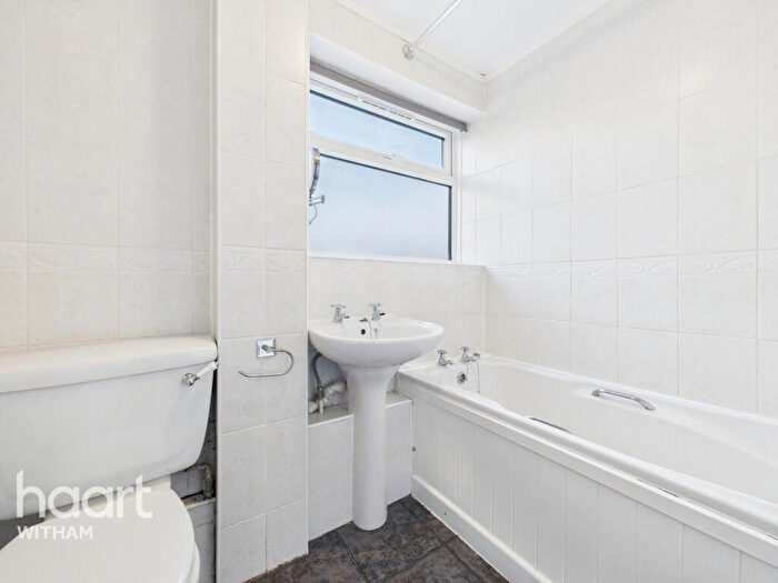 1 Bedroom Maisonette For Sale In Bure Drive, Witham, CM8