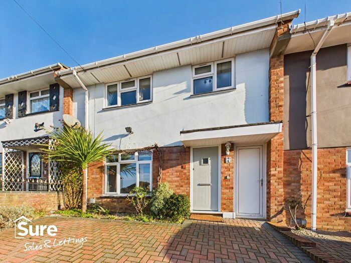 3 Bedroom Terraced House To Rent In Randalls Ride, Hemel Hempstead, Hertfordshire, HP2