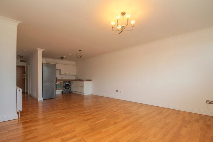2 Bedroom Flat To Rent In The Delawares, Foksville Road, Canvey Island, SS8