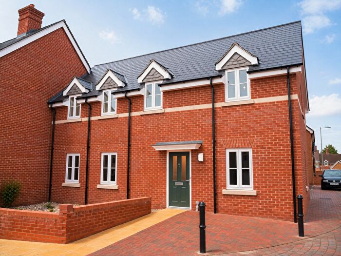 2 Bedroom Coach House For Sale In Parade Square, Colchester, CO2