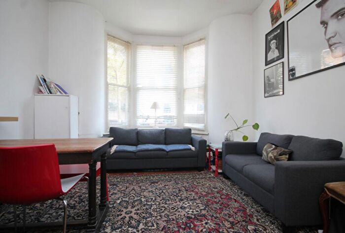 3 Bedroom Flat To Rent In Witherington Road, Islington, N5