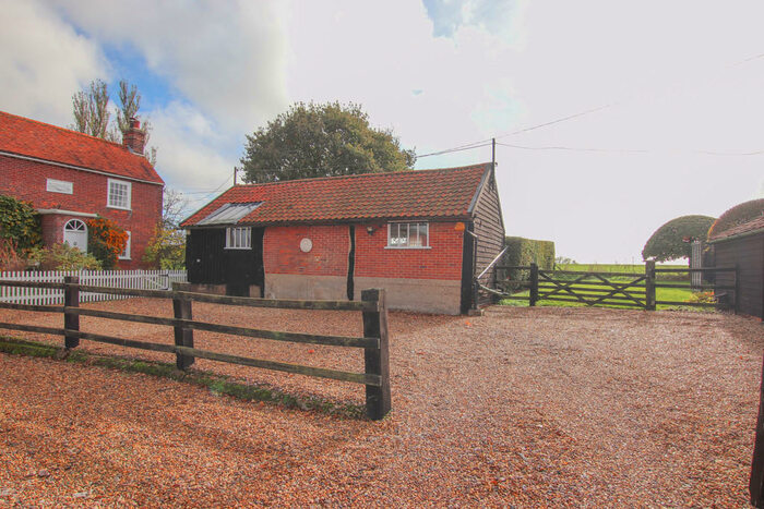 Studio To Rent In South Green Road, Fingringhoe, Colchester, CO5