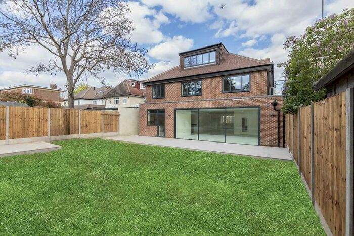6 Bedroom Detached House To Rent In Corringway, London, W5