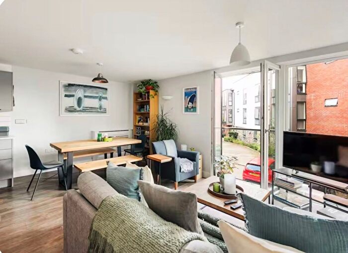 3 Bedroom Terraced House To Rent In Cooperage Lane, Southville, BS3