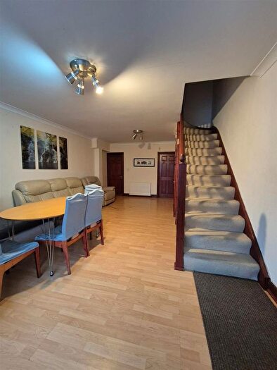 3 Bedroom Semi-Detached House To Rent In Axholme Avenue, Burnt Oak, Edgware, HA8