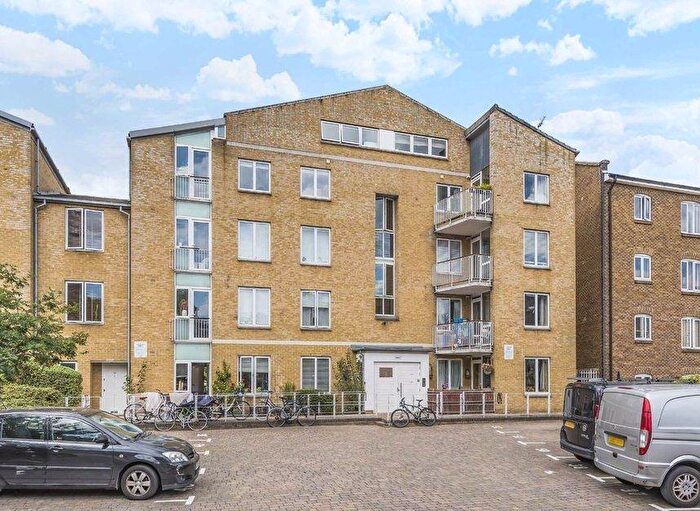 4 Bedroom Terraced House To Rent In Printers Mews, Bow, London, E3