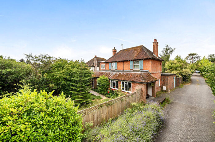 5 Bedroom Detached House For Sale In Main Road, Littleton, Winchester, SO22