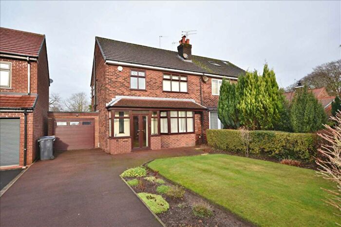 3 Bedroom Semi-Detached House For Sale In Chester Avenue, Chorley, PR7