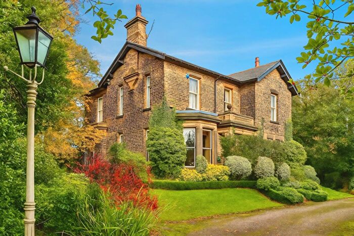 4 Bedroom Detached House For Sale In Thorniehurst, Galloway Lane, LS28