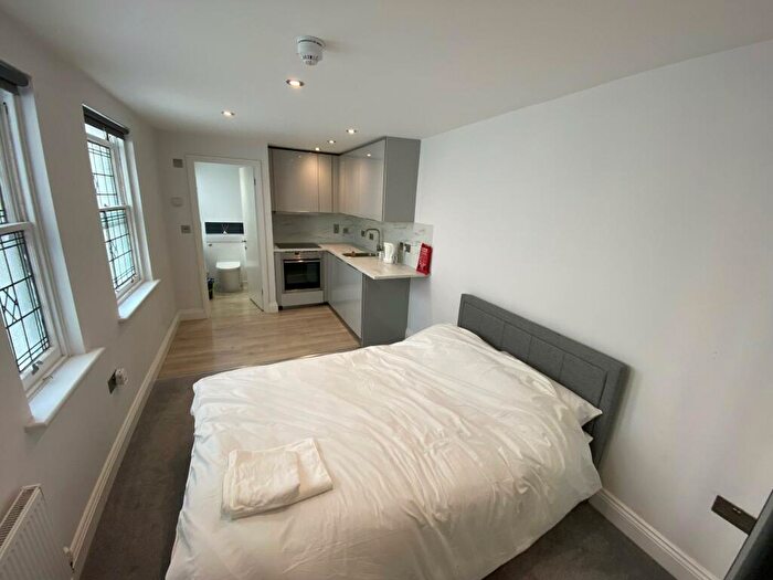 Studio To Rent In Norfolk Square, Brighton, BN1