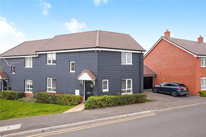 3 Bedroom Semi-Detached House For Sale In Laight Road, Maidstone, ME17