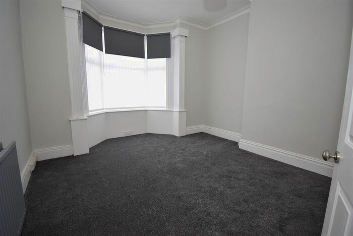 2 Bedroom Flat To Rent In Hartington Terrace, South Shields, NE33